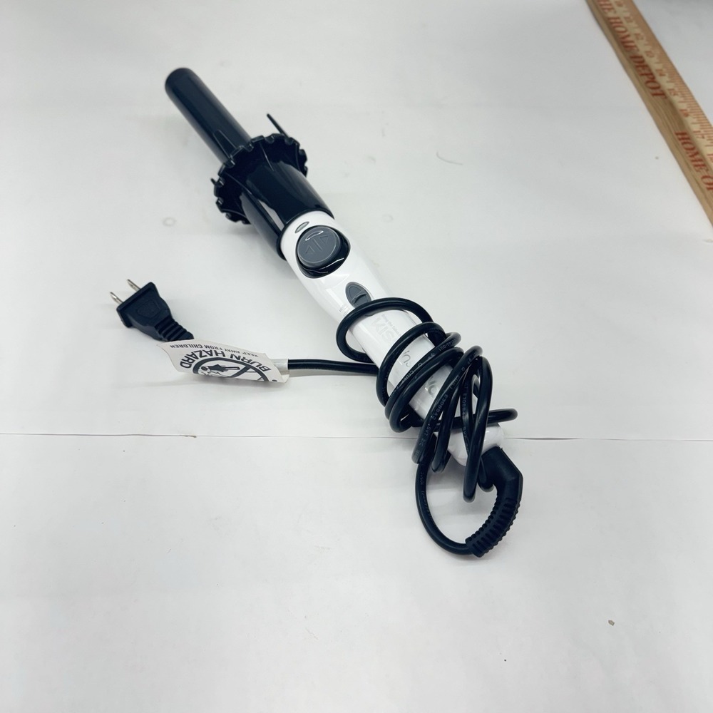 Kiss Instawave Automatic Curling Iron Rotating Curl Wand Ceramic New No box